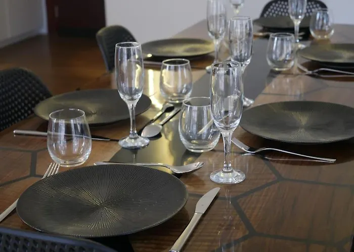 90m2 Hyper Centre Sauna アパート *