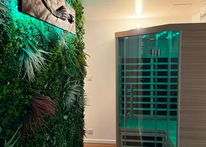 90m2 Hyper Centre Sauna Apartmán *